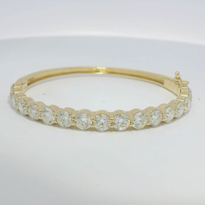 14k Yellow Gold Natural Round Brilliant Diamond Bangle Bracelet