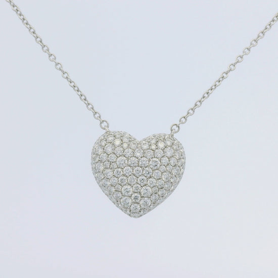 18k White Gold Natural Diamond Pave Heart Pendant Necklace