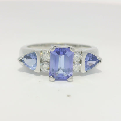 14k White Gold Emerald Cut Tanzanite & Round Brilliant Diamond Ring