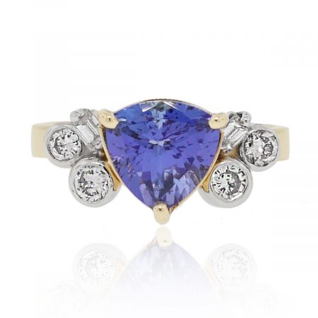Gemstone diamond ring