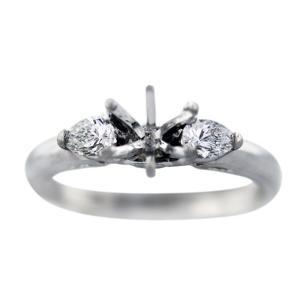 pear shape side stones engagement ring mounting