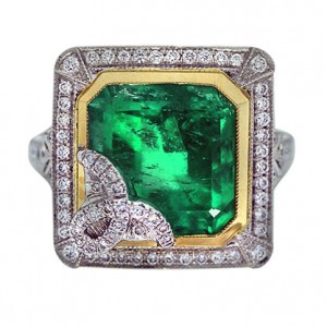 emerald-cocktail-ring