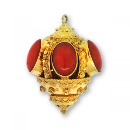 Yellow Gold Vintage Coral Charm