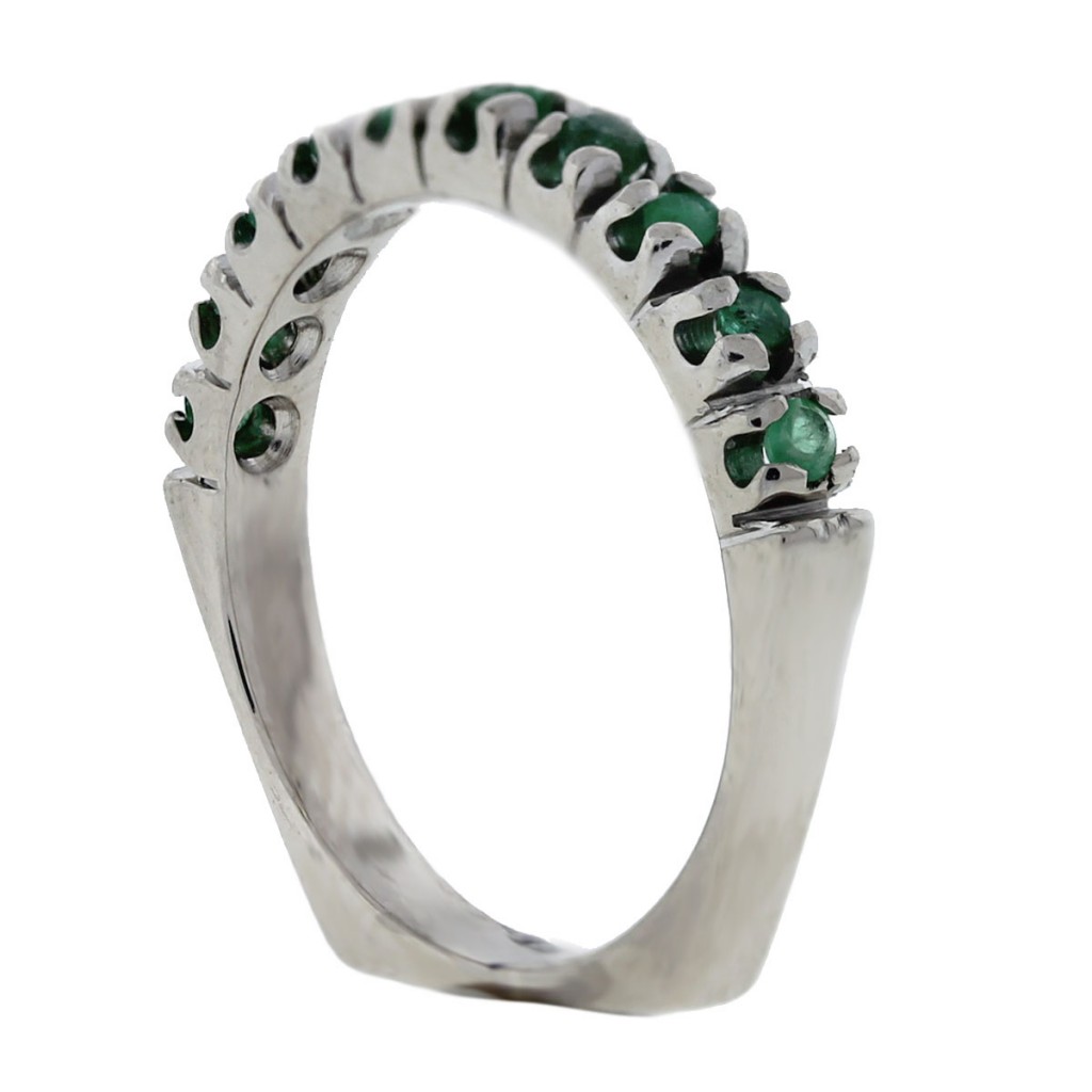 14K White Gold Emerald Band Ring side