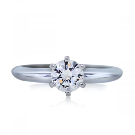 White Gold Round Brilliant Diamond Engagement ring