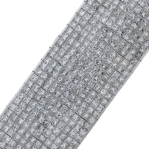 18k White Gold 100ctw Princess Cut Diamond Tennis Bracelet close up