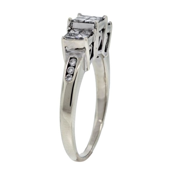 14kt White Gold Princess Cut Diamond/Heart Accent Engagement Ring side