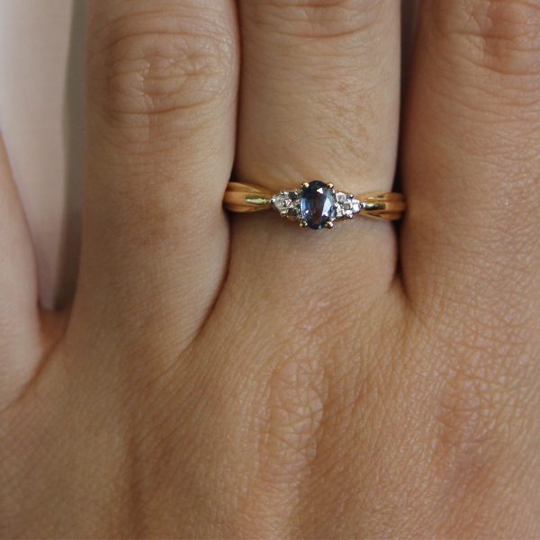 Yellow Gold Diamond and Tanzanite Ring
