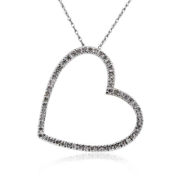 You are viewing this White Gold Diamond Heart Pendant Necklace!