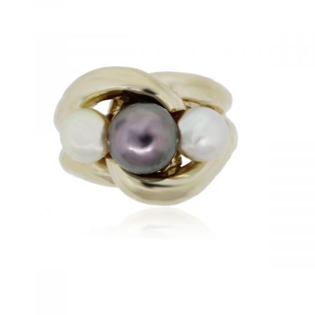 You are viewing this 14K Yellow Gold Multi Pearl Ring!