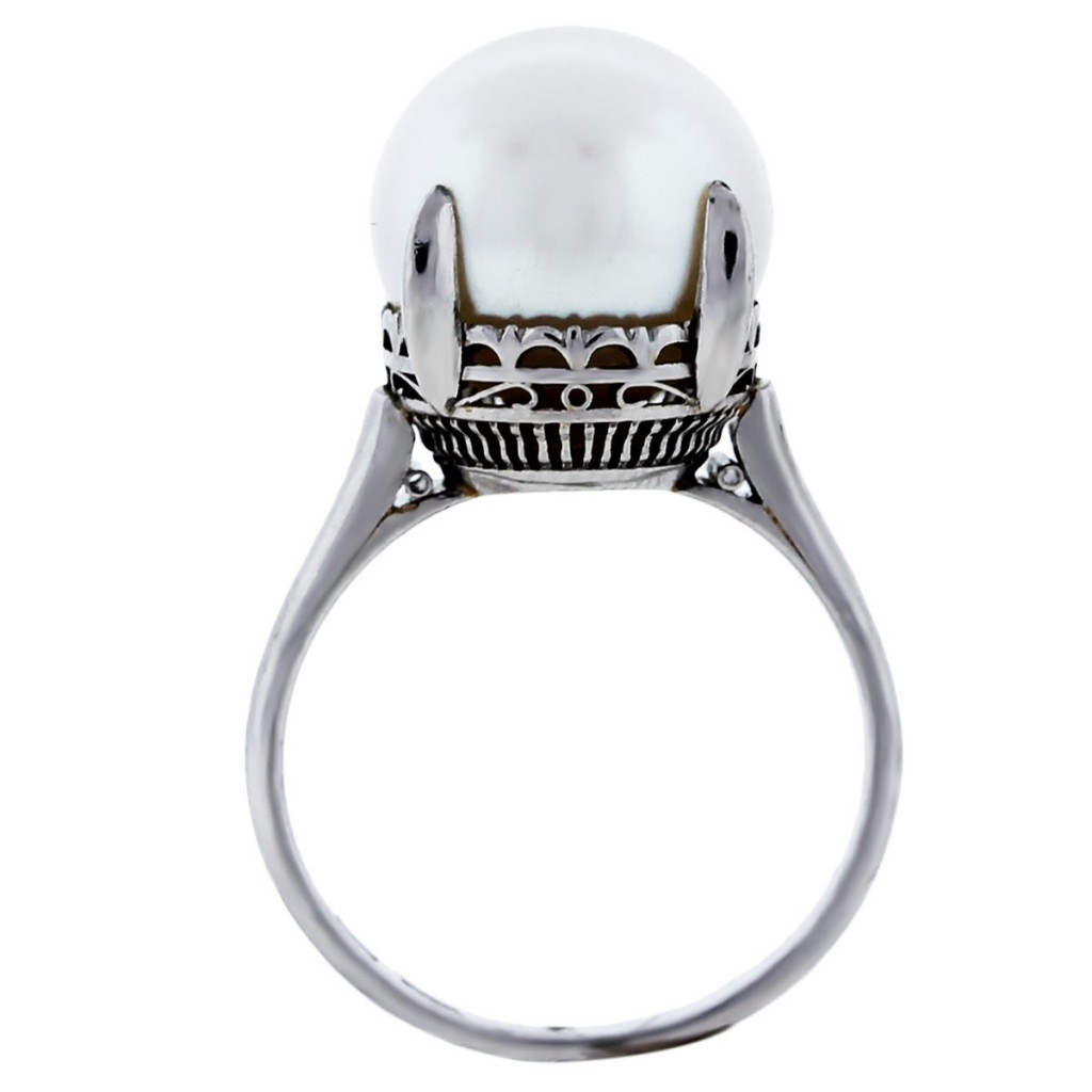 White Gold Single Pearl Ring