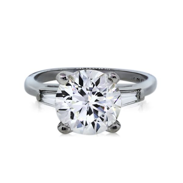You are viewing this 1.95Ct Round Brilliant Diamond Engagement Ring!