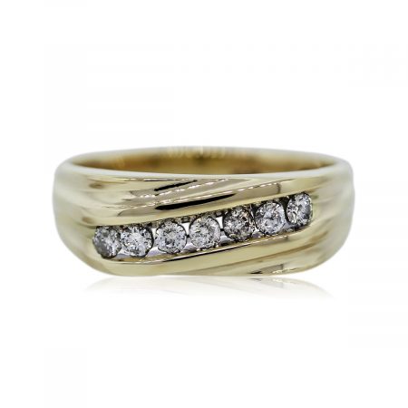 You are Viewing this 0.42ctw Round Diamond Mens Ring!