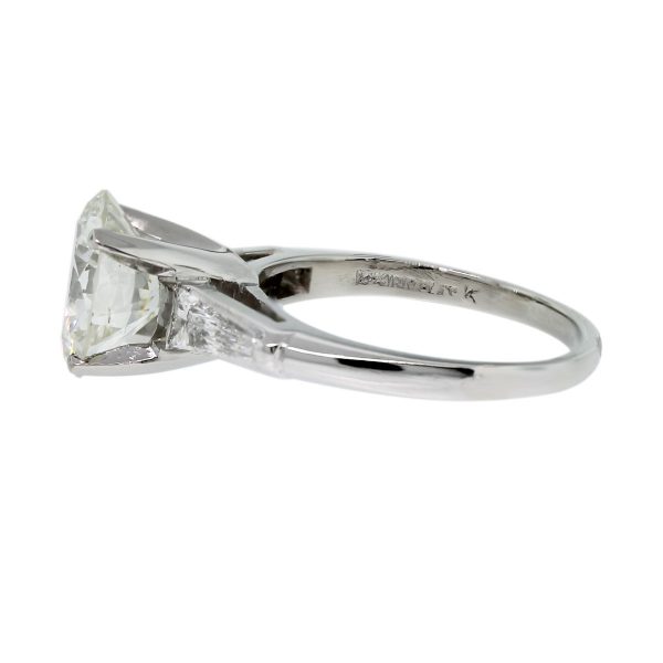 Have you seen this Platinum EGL Certified Round Brilliant & Baguette Diamond Engagement Ring!?