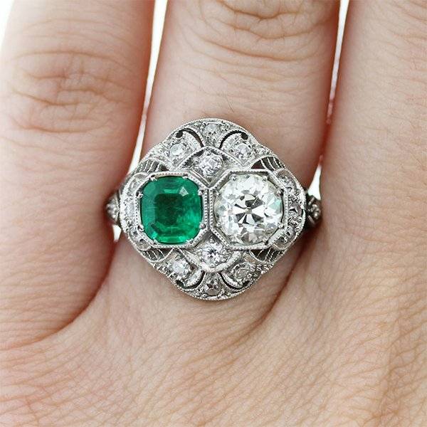 Elizabeth taylor hot sale emerald ring