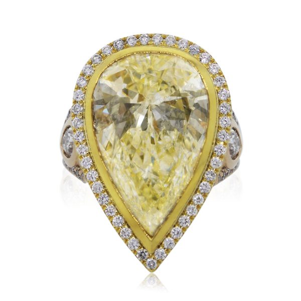 You are Viewing this 14.33ct Pear Shaped Diamond Engagement Ring!