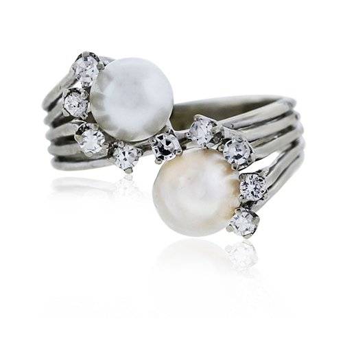 Pearl and diamond bypass ring