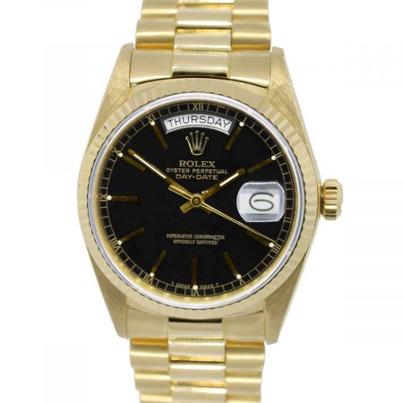 You are viewing this 18k Yellow Gold Rolex 18038 Single Quickset Black Dial Presidential Watch!