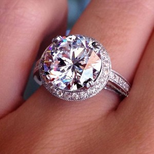 2 carat round brilliant halo