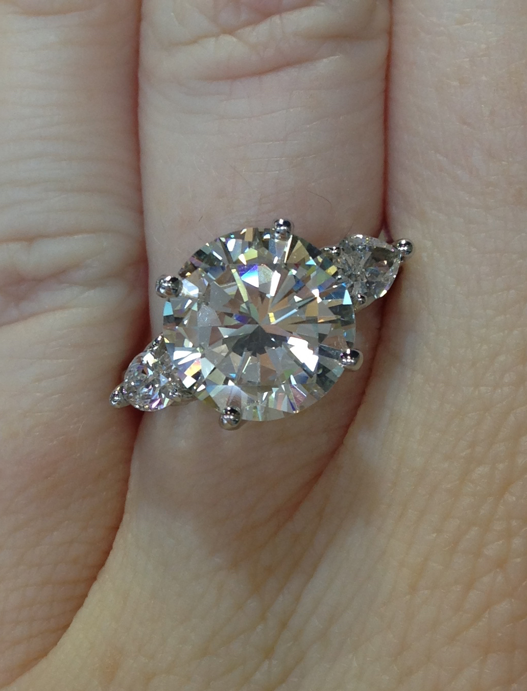 5 Carat Synthetic Diamond Created Raymond Lee Jewelers