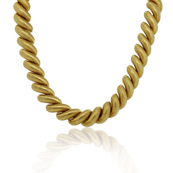 You are viewing this Buccellati San Marco 18k Yellow Gold Ladies Necklace!