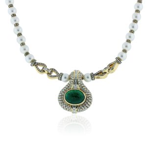 You are viewing this 18k Yellow Gold 13.5ct Emerald, Diamond & Pearl Necklace!