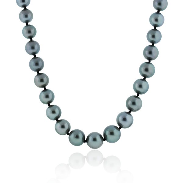 You are viewing this 18k Yellow Gold 10mm Black South Sea Pearls Necklace!