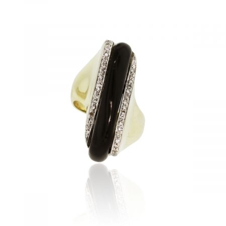 You are viewing this 14k Yellow Gold .40ctw Diamond & Onyx Ring!