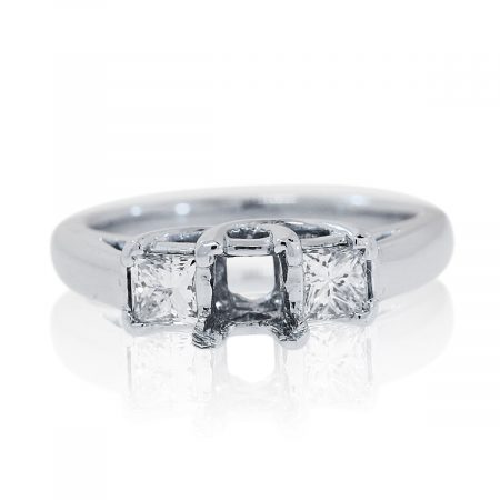 You are viewng this Platinum 0.60ctw Princess Cut Diamond Ring Mounting