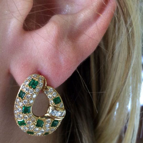 Diamond and Emerald gold earrings