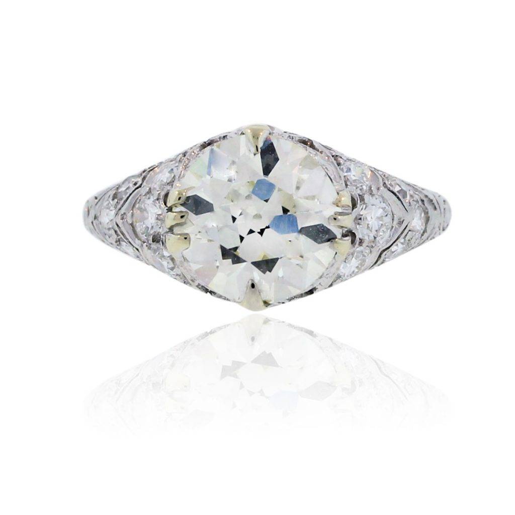 Antique 2 carat diamond engagement ring