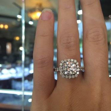 RITANI 0.86ctw Cushion Halo Diamond Engagement Ring