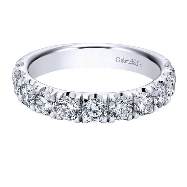 gabriel and co french pave diamond band