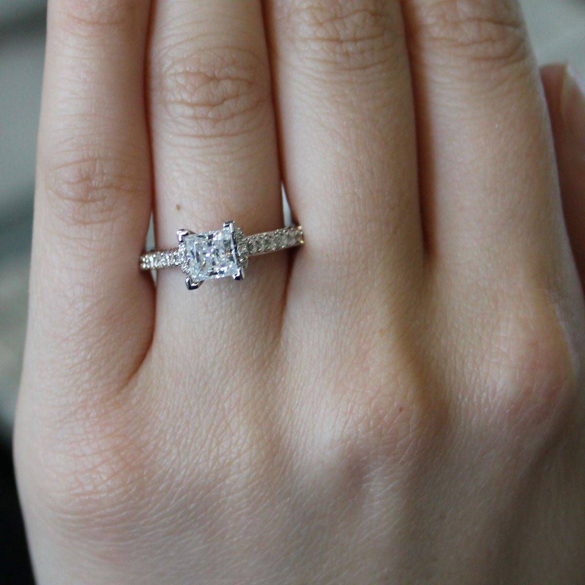 Verragio Classic V-906-P5.5 0.40ctw Diamond Engagement Ring 