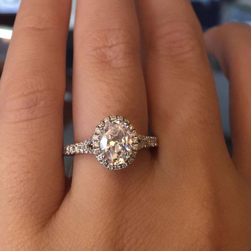 Verragio oval halo engagement ring