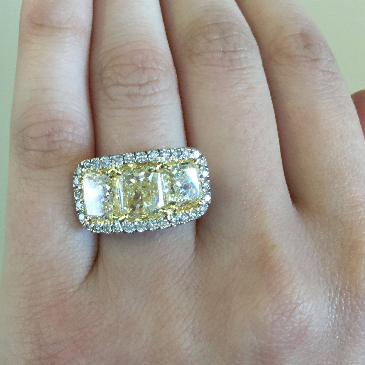 Fancy Yellow diamond wedding ring