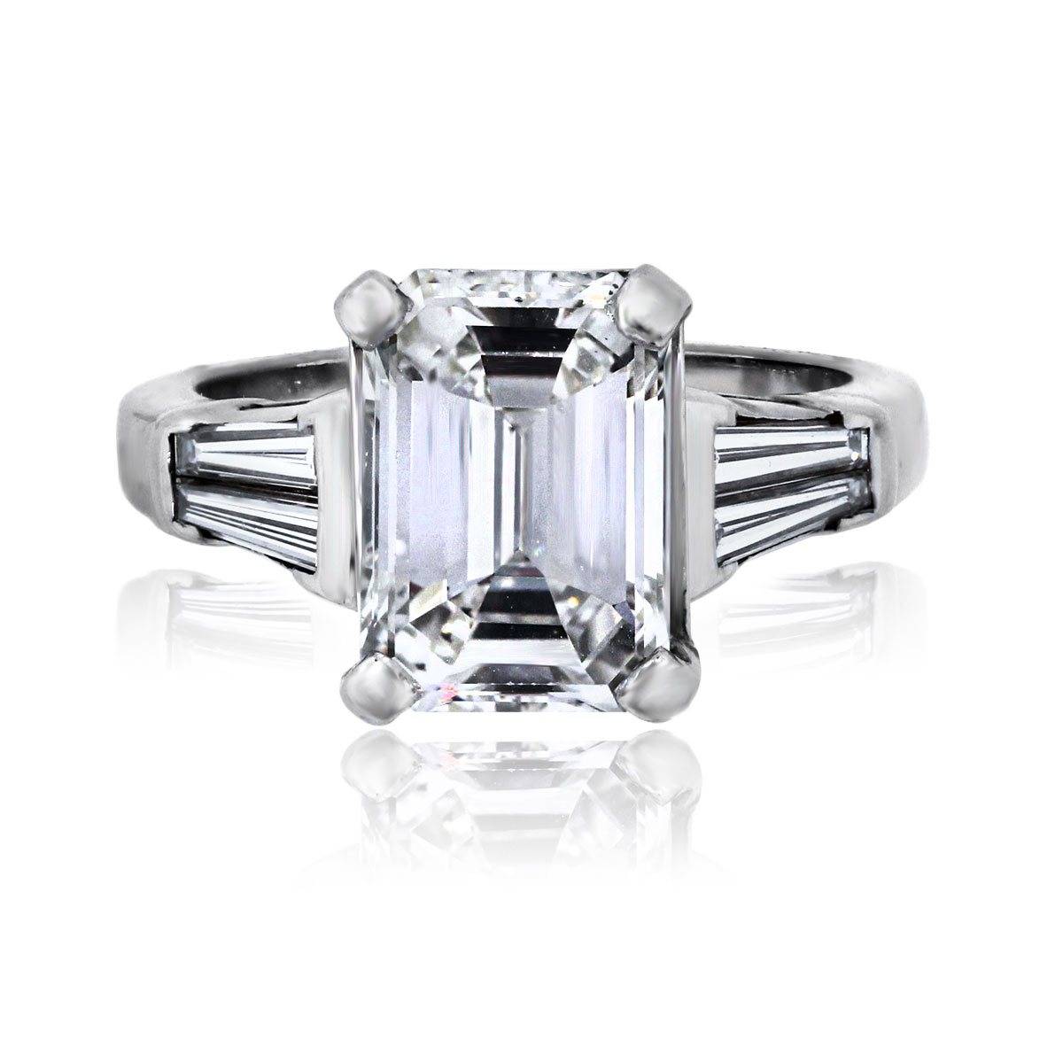 Emerald cut engagement ring