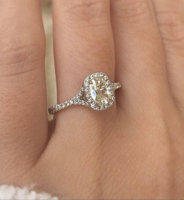 Henri Daussi Engagement Rings That Will Blow Your Mind - Raymond Lee ...