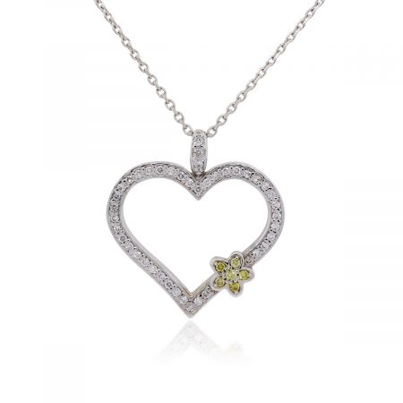 14k White Gold 0.50ctw Diamond Flower on Heart Pendant Chain