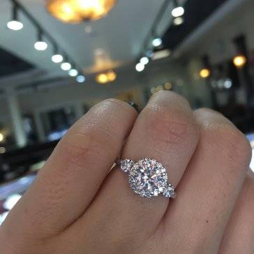 5 Amazing Engagement Rings Under 500 Dollars from Gabriel 