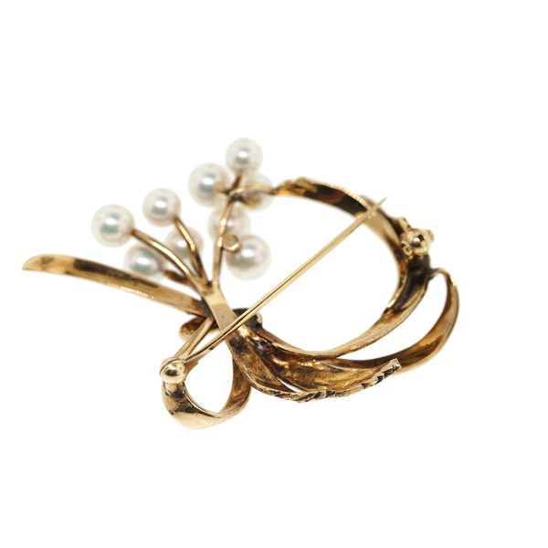 Pearl pin