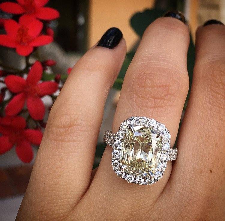 Henri Daussi Engagement Rings