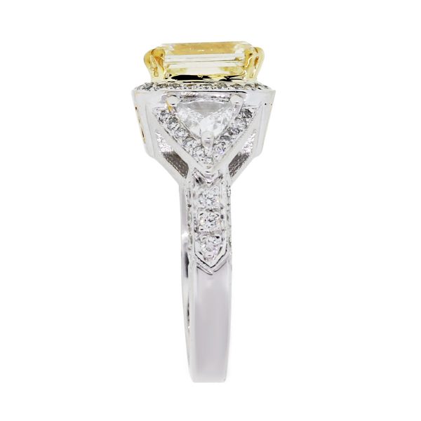 18k Two Tone Gold 4.51ctw Diamond Engagement Ring