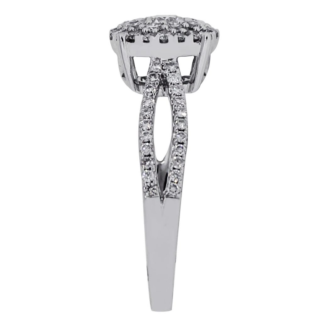 Diamond engagement ring