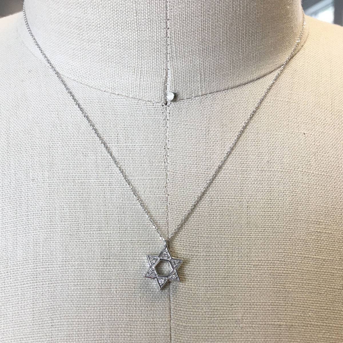 Near MINT TIFFANY & Co. Star of David Sterling Silver Necklace Pendant with  Box - UAE Financial Markets AssociationUAE Financial Markets Association