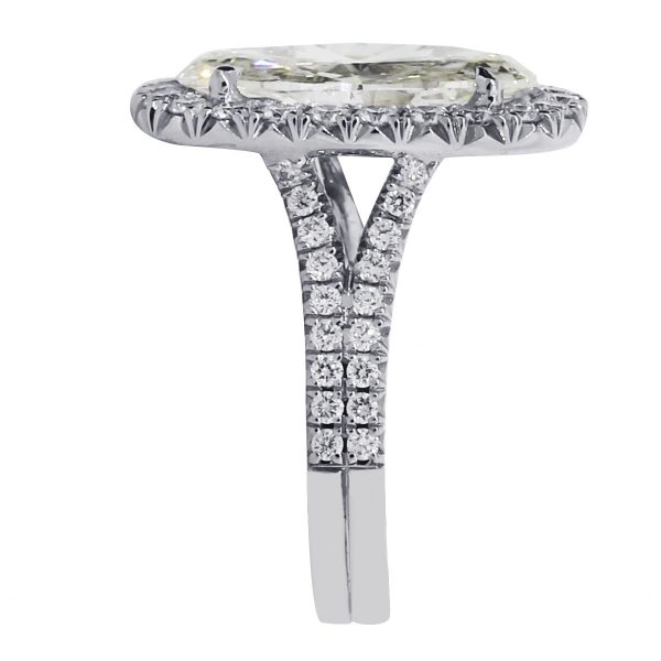 Henri Daussi Diamond engagement ring