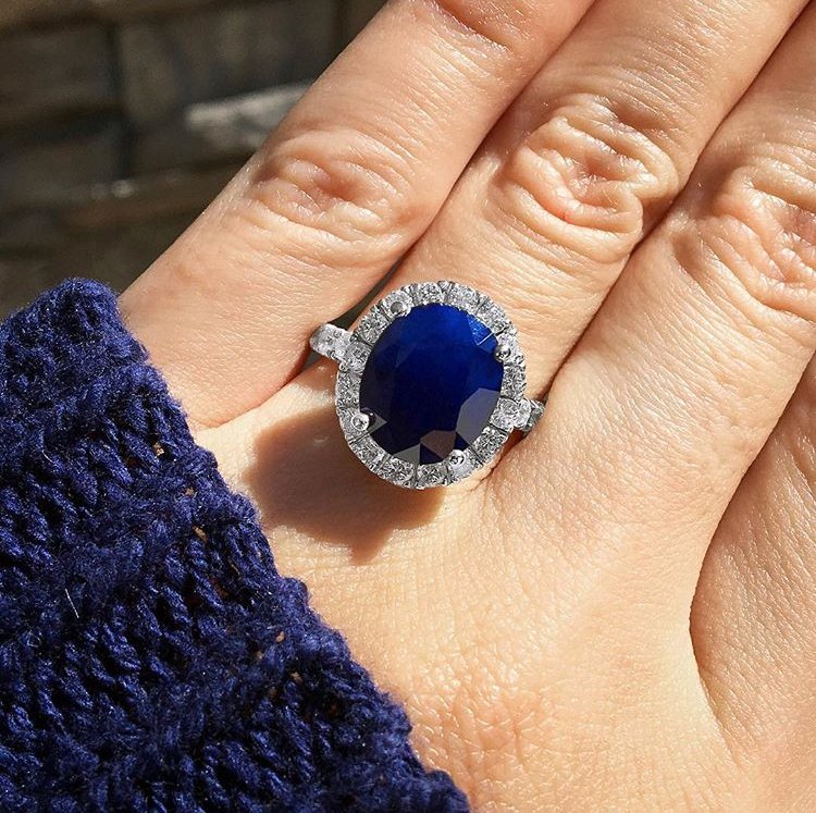 Kate middleton blue sapphire on sale ring