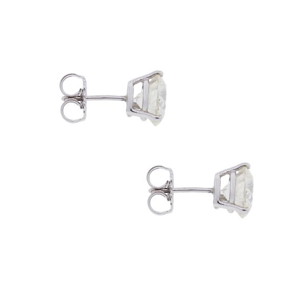 round brilliant diamond stud earrings