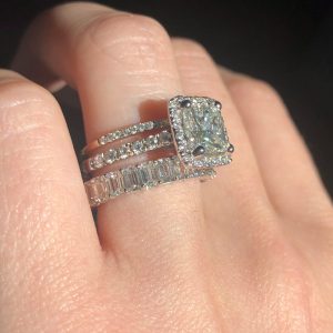 How To Stack Wedding Rings 101 – Everything You Need To Know – Raymond Lee  Jewelers