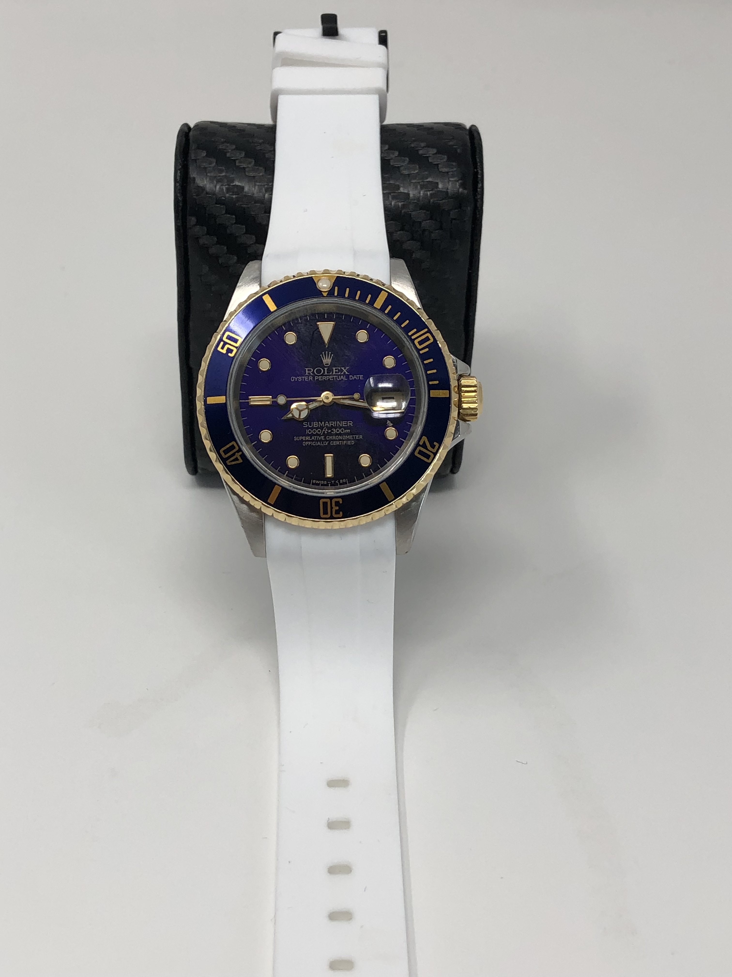 Rolex Submariner 16610 two tone blue dial with white strap